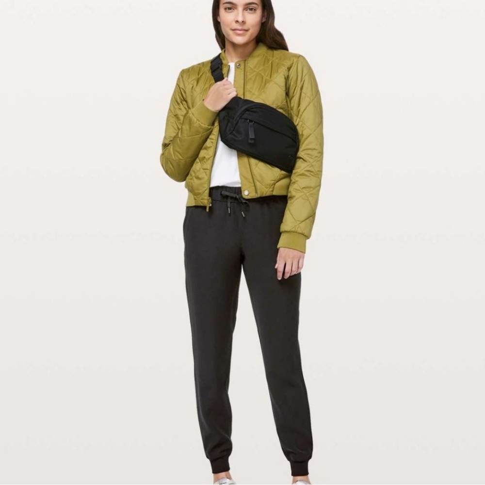 Lululemon On The Fly Jogger Black W5bzds Size 8